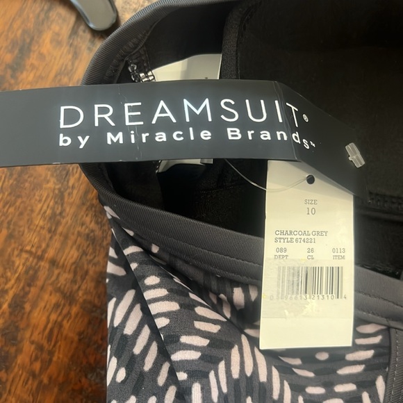 NWT! Dreamsuit by Miracle Brands one piece swimsuit - Picture 5 of 6